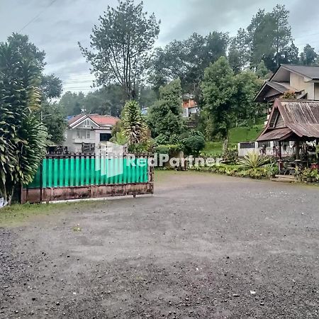 Pertiwi Village Redpartner Paragajen Zewnętrze zdjęcie